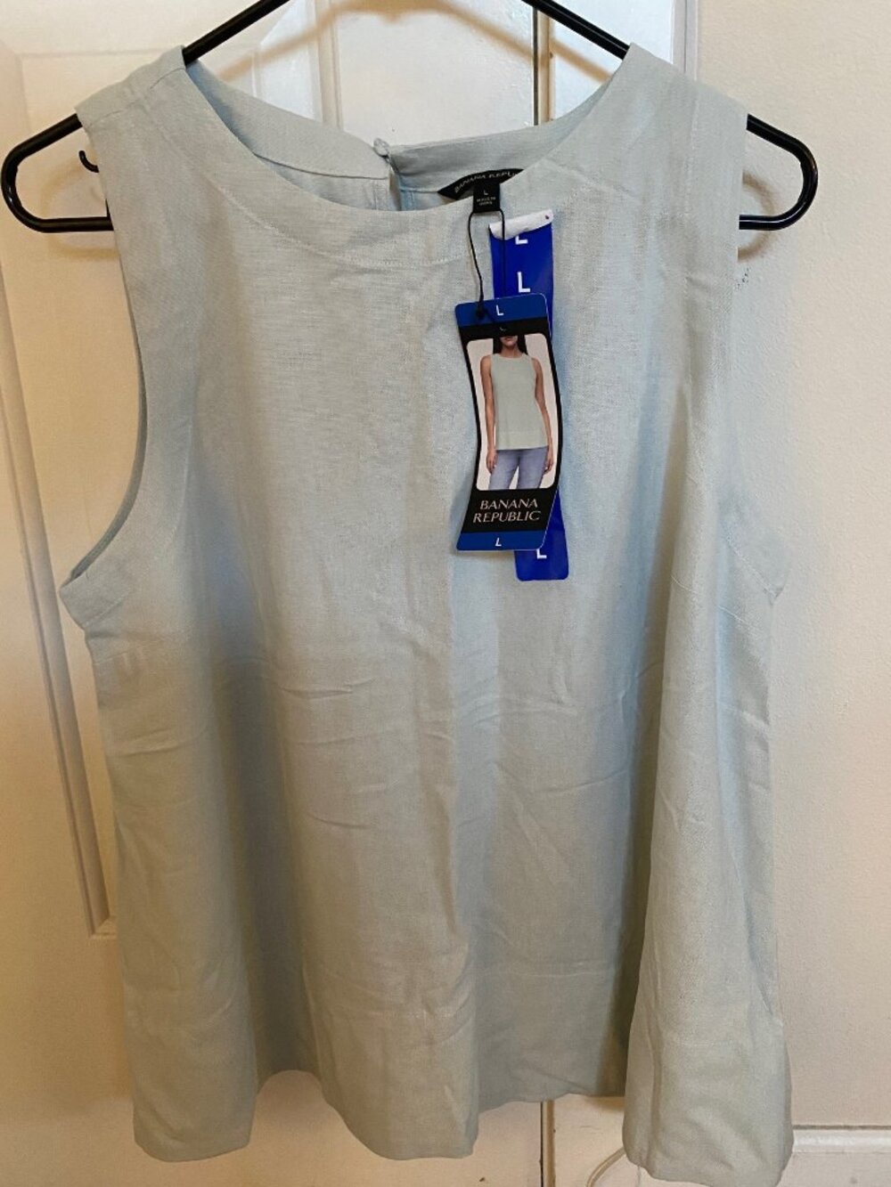 NWT Banana Republic Women Light Blue Linen Blend Sleeveless Career Shirt Size L